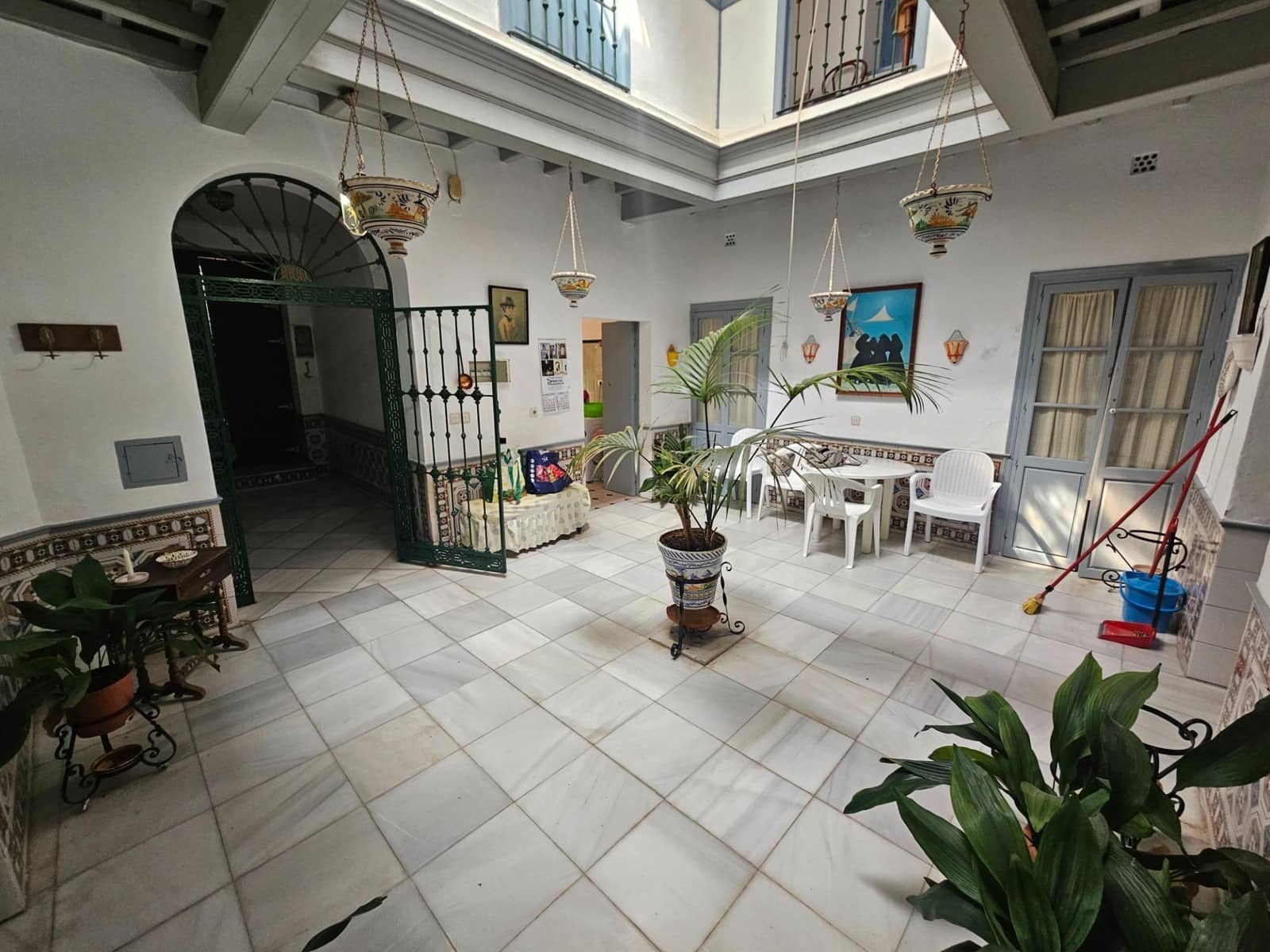 7 bedroom Townhouse for sale in Vejer de la Frontera - € 1,100,000 (Ref: 9797035)