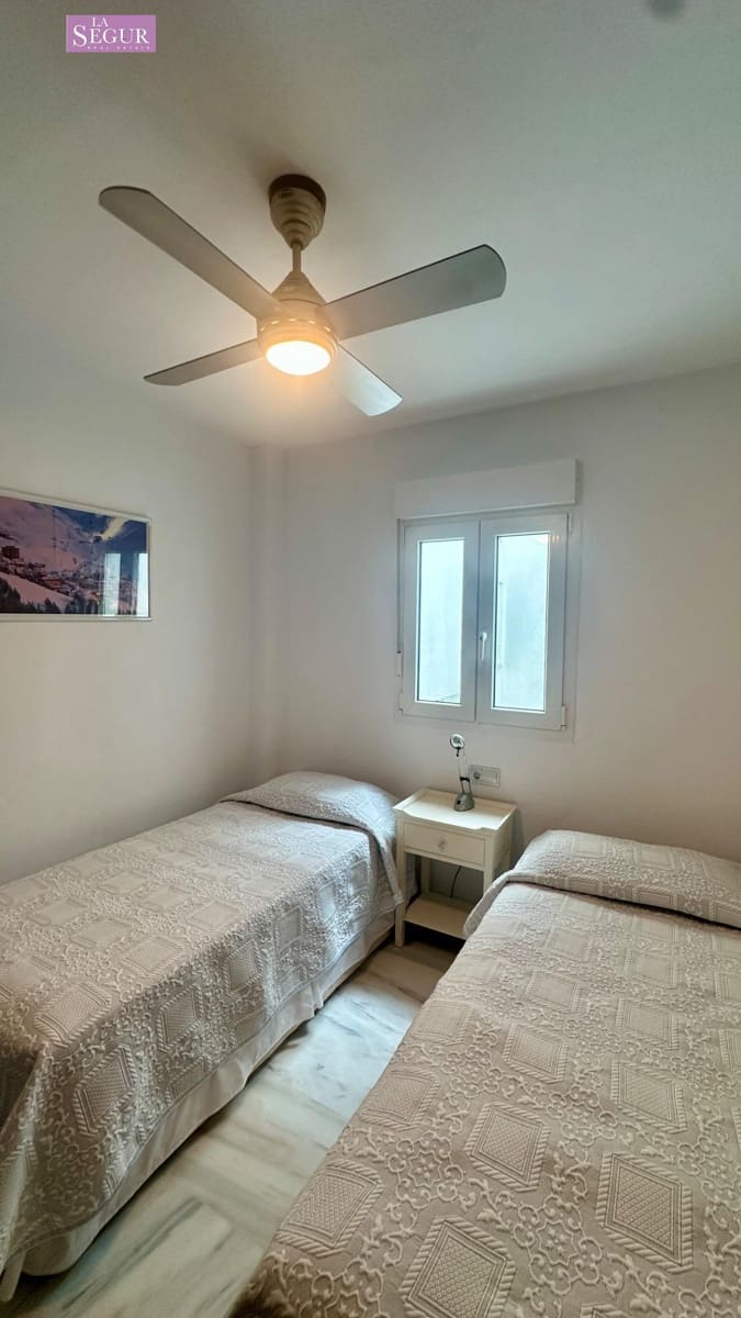 3 sovrum Lägenhet till salu i Conil de la Frontera med garage - 449 000 € (Ref: 9813801)