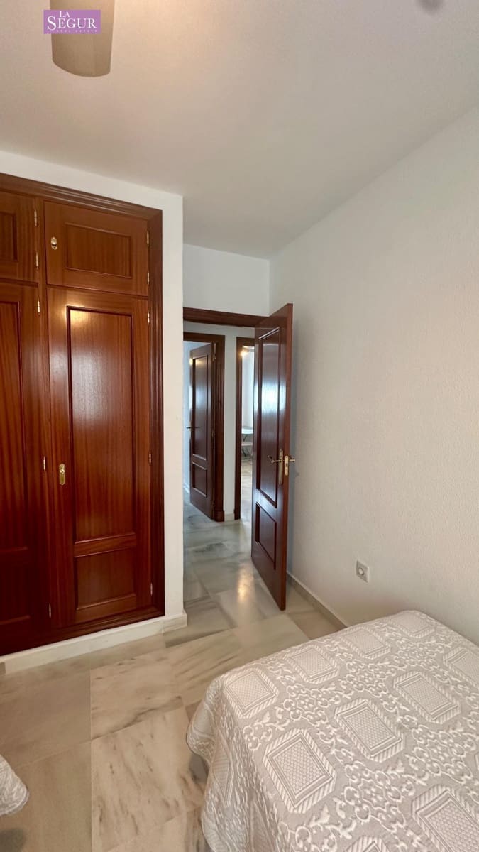 3 sovrum Lägenhet till salu i Conil de la Frontera med garage - 449 000 € (Ref: 9813801)