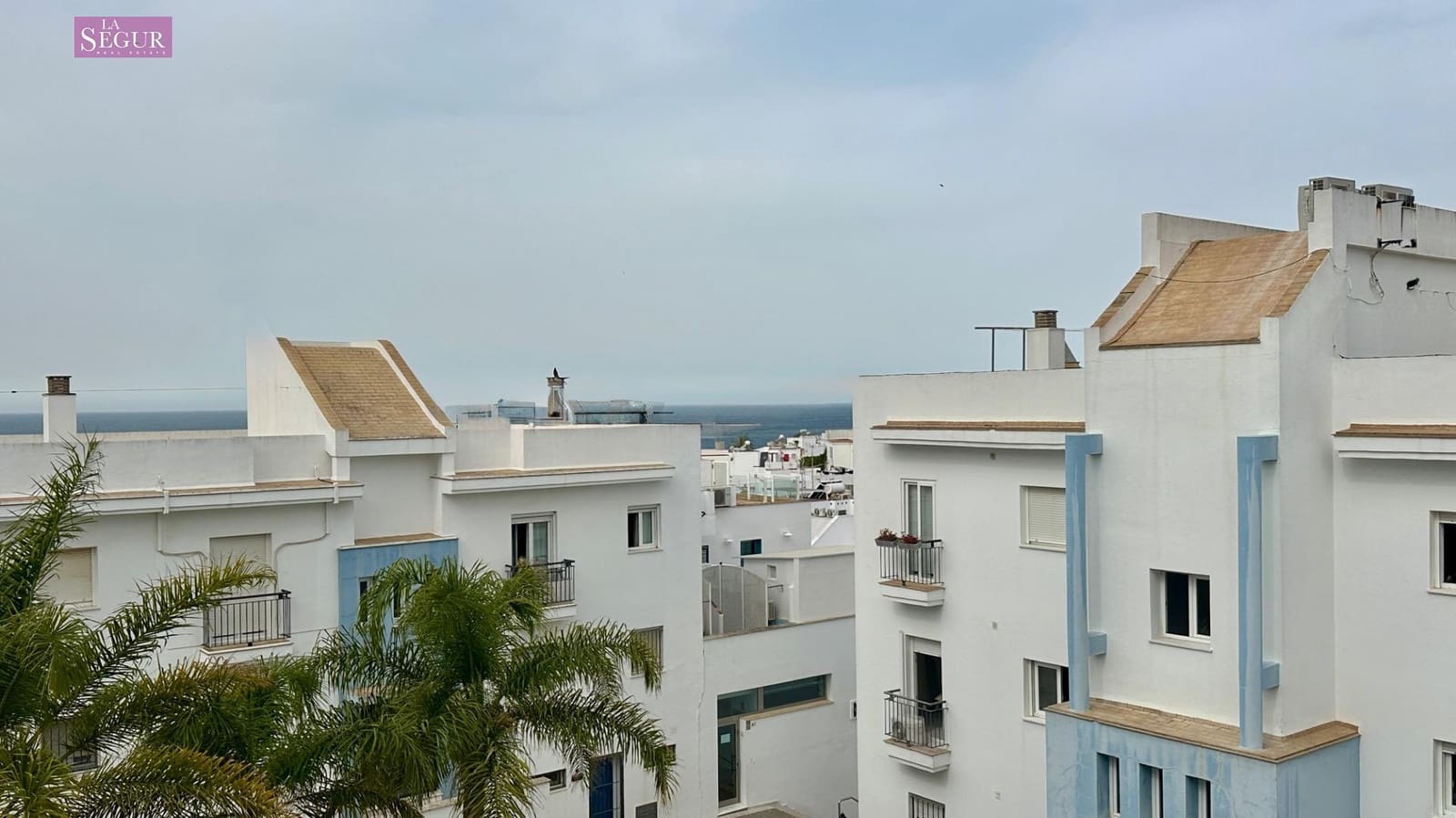 3 sovrum Lägenhet till salu i Conil de la Frontera med garage - 449 000 € (Ref: 9813801)