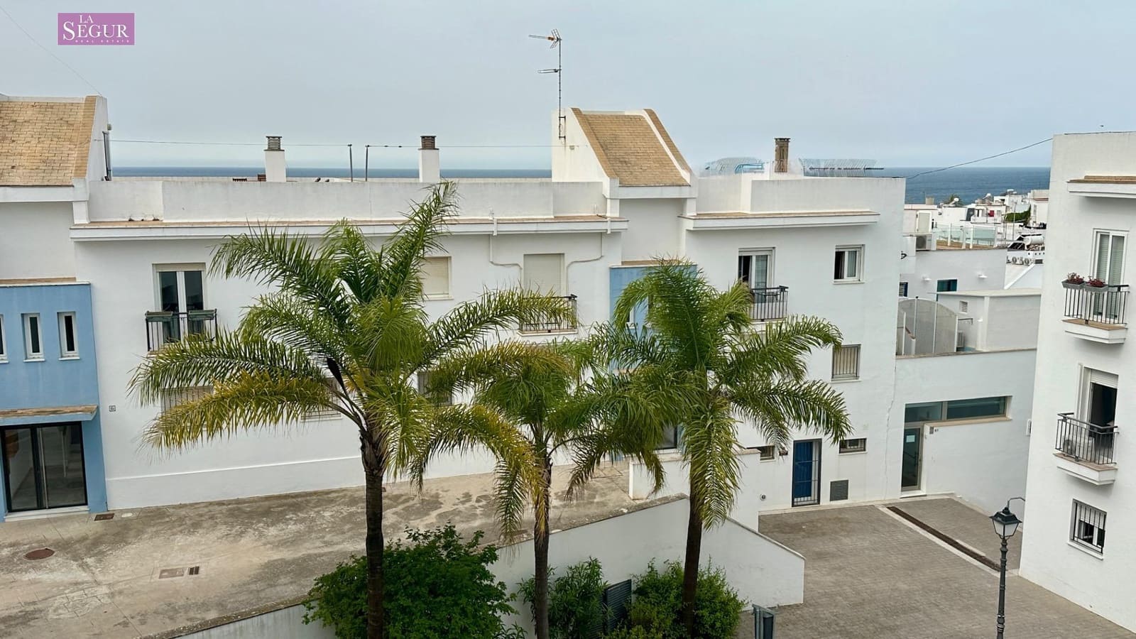 3 sovrum Lägenhet till salu i Conil de la Frontera med garage - 449 000 € (Ref: 9813801)