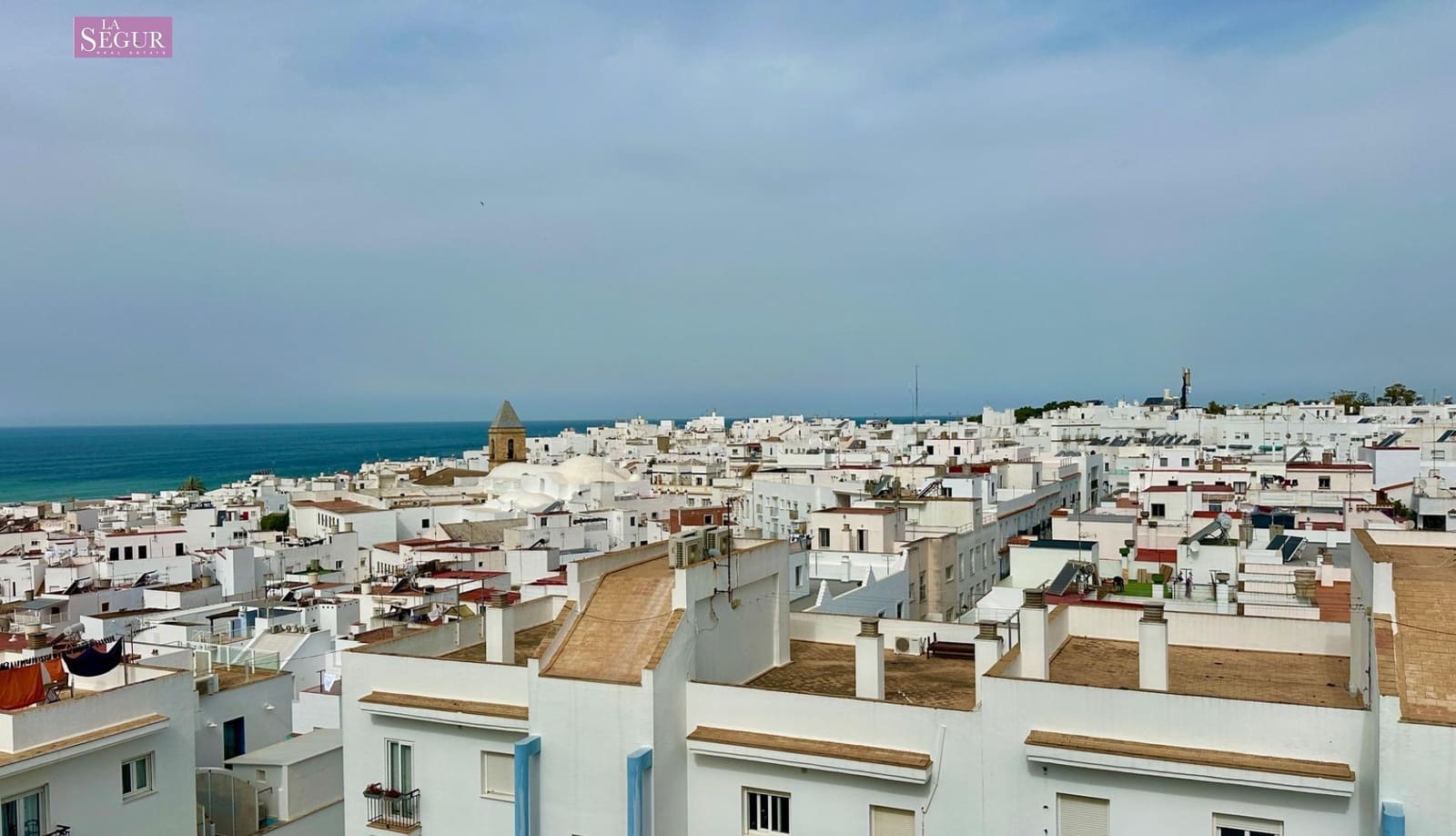 3 sovrum Lägenhet till salu i Conil de la Frontera med garage - 449 000 € (Ref: 9813801)