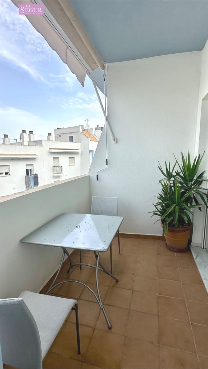 3 bedroom Flat for sale in Conil de la Frontera with garage - € 449,000 (Ref: 9813801)