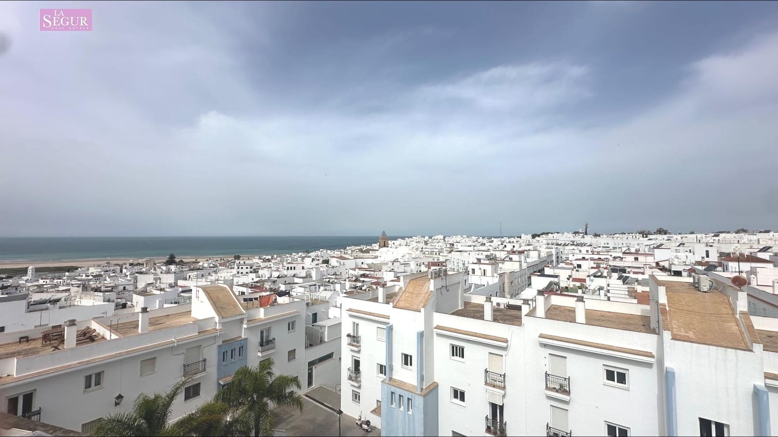 3 bedroom Flat for sale in Conil de la Frontera with garage - € 449,000 (Ref: 9813801)