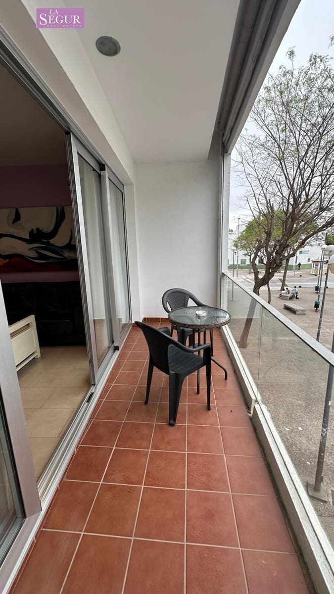 2 bedroom Apartment for sale in Conil de la Frontera with garage - € 595,000 (Ref: 9822856)