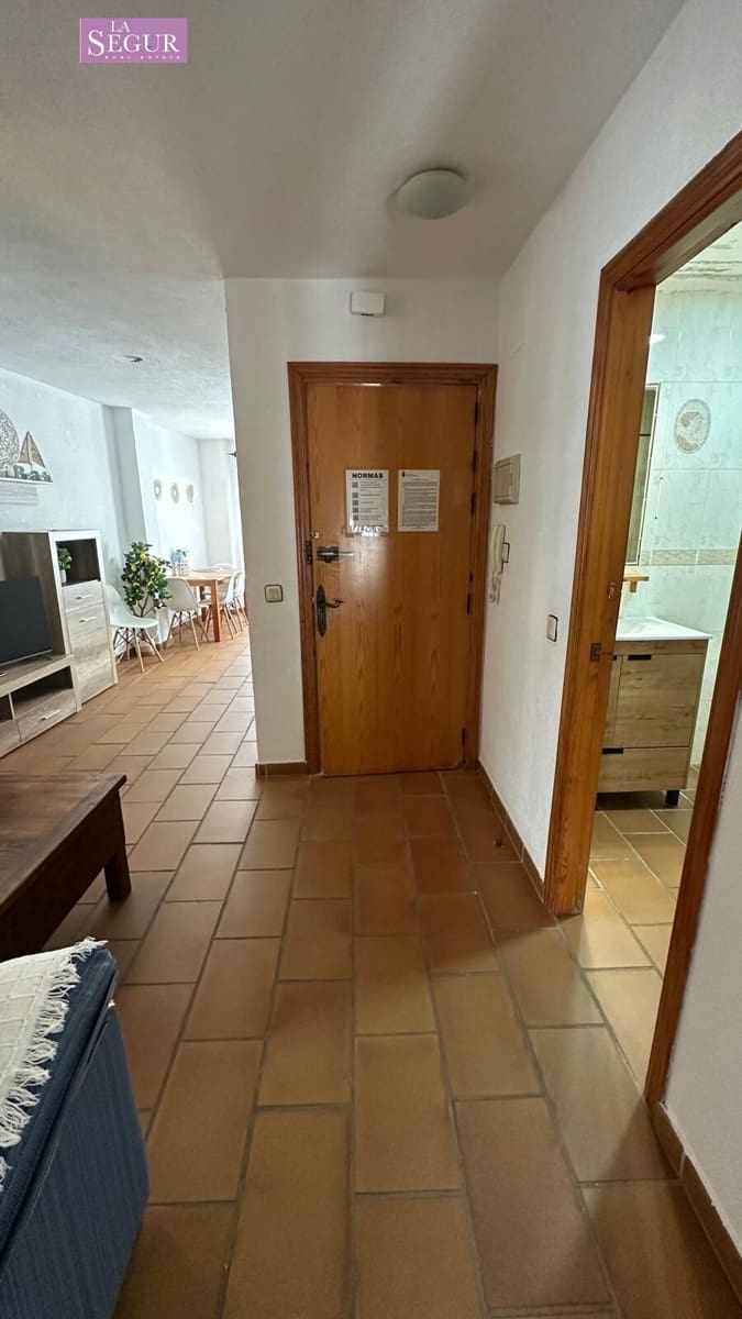 2 bedroom Flat for sale in Conil de la Frontera - € 249,000 (Ref: 9822857)