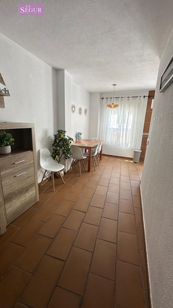 2 bedroom Flat for sale in Conil de la Frontera - € 249,000 (Ref: 9822857)