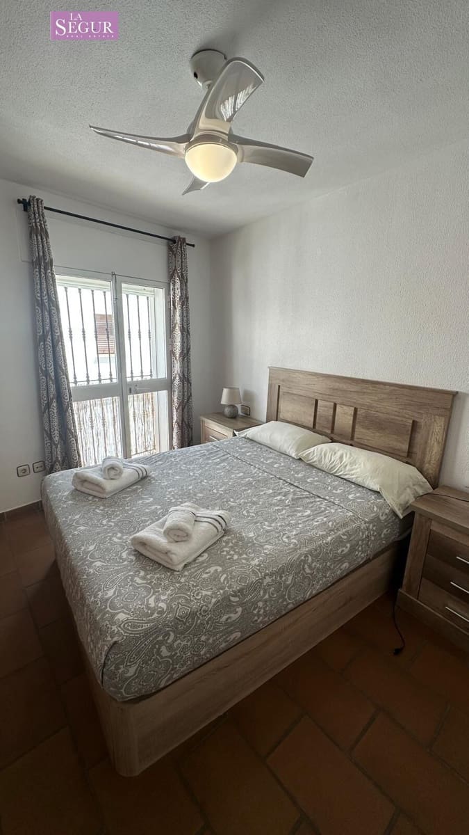 2 bedroom Flat for sale in Conil de la Frontera - € 249,000 (Ref: 9822857)
