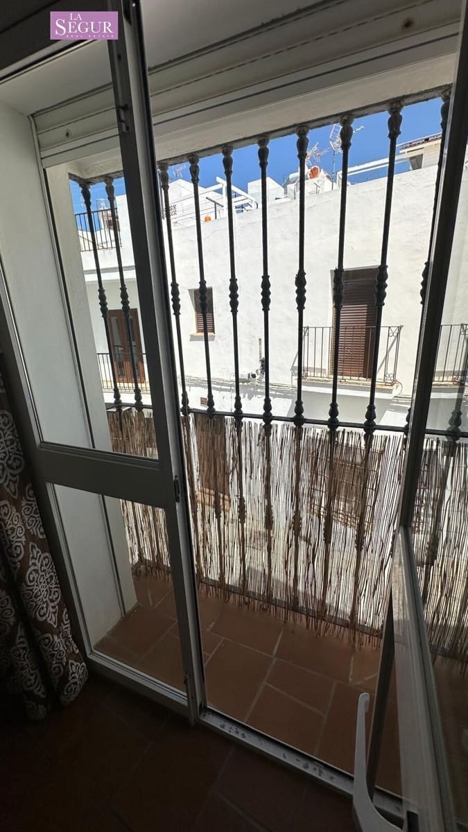 2 bedroom Flat for sale in Conil de la Frontera - € 249,000 (Ref: 9822857)