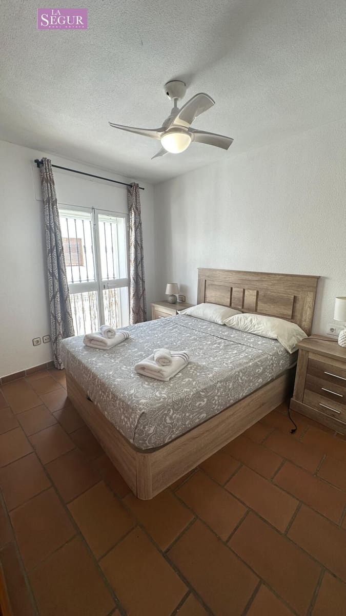 2 bedroom Flat for sale in Conil de la Frontera - € 249,000 (Ref: 9822857)