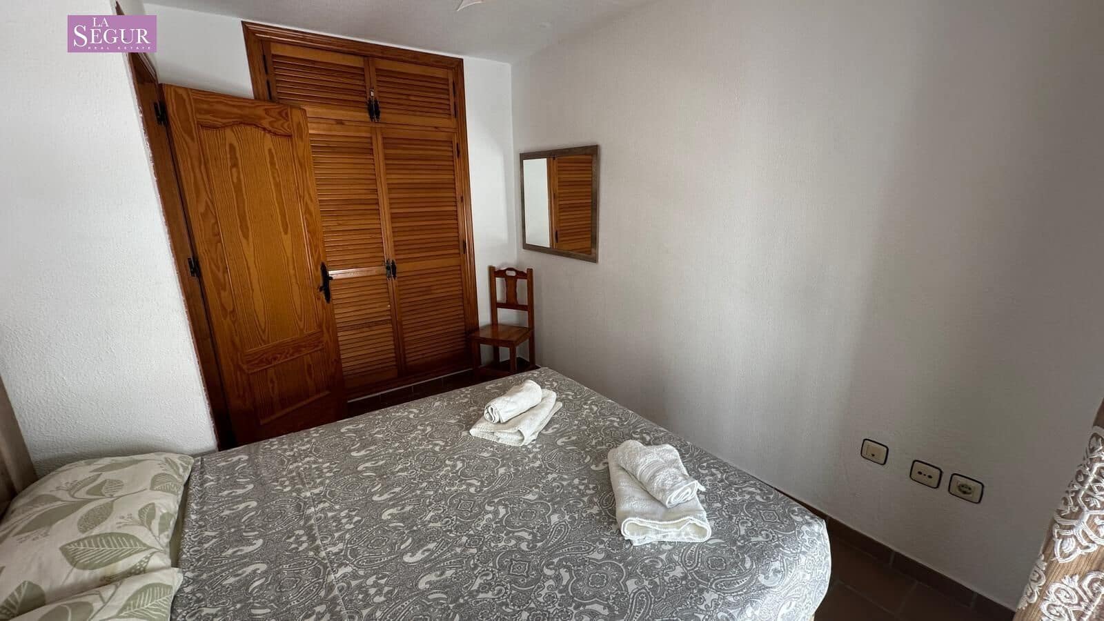 2 bedroom Flat for sale in Conil de la Frontera - € 249,000 (Ref: 9822857)