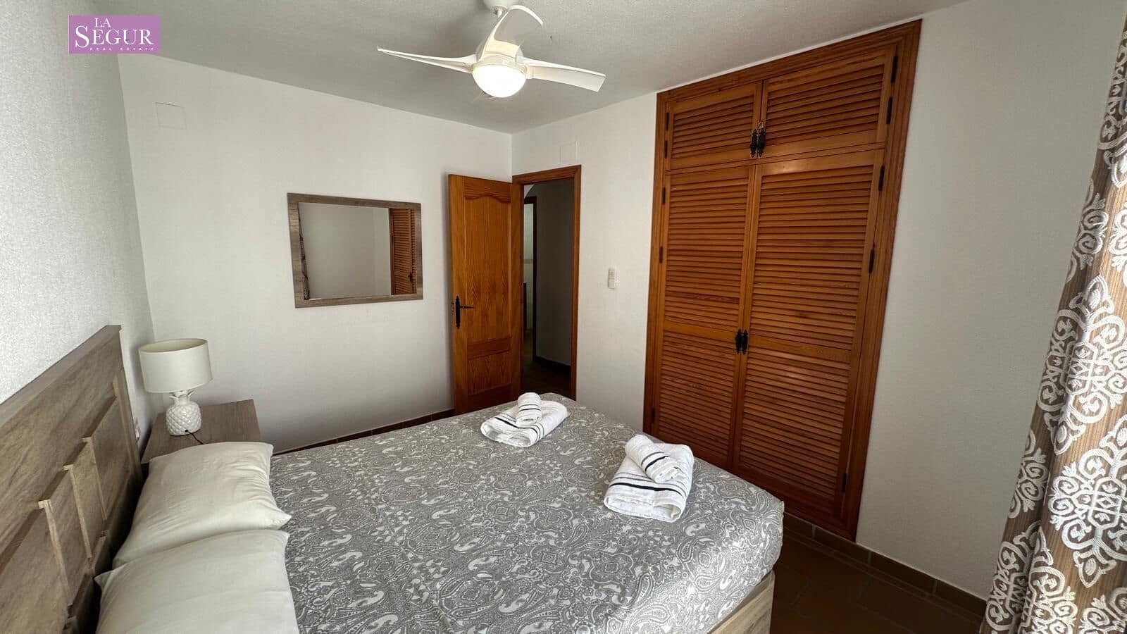 2 bedroom Flat for sale in Conil de la Frontera - € 249,000 (Ref: 9822857)