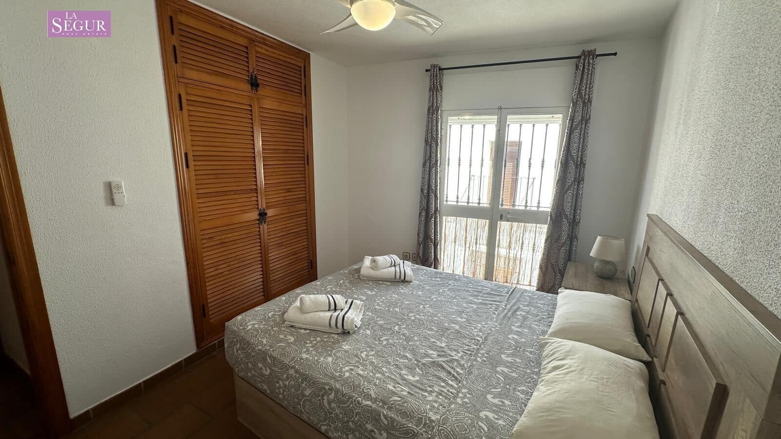 2 bedroom Flat for sale in Conil de la Frontera - € 249,000 (Ref: 9822857)