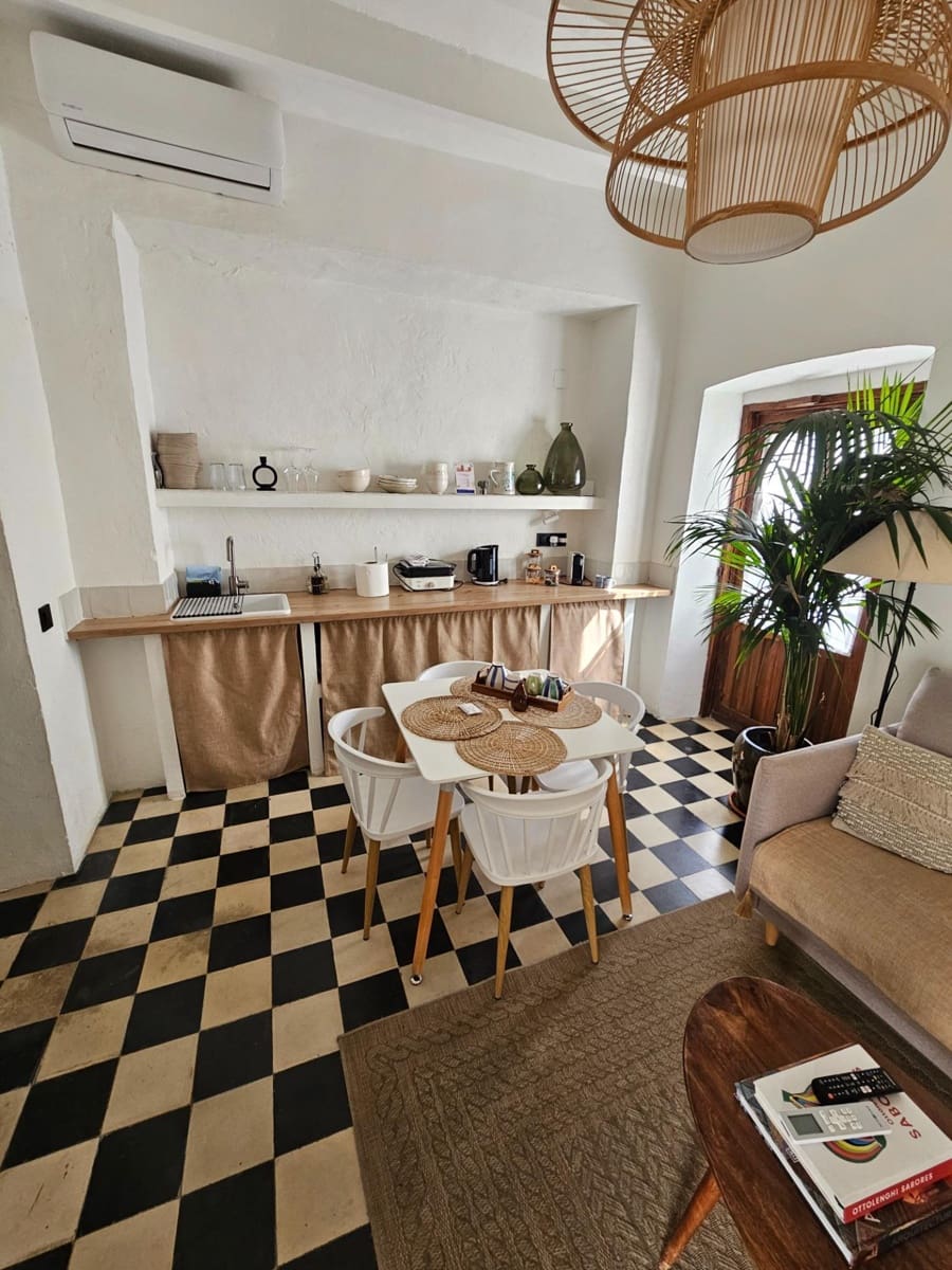 Casa de 7 habitaciones en Vejer de la Frontera en venta - 900.000 € (Ref: 9825201)