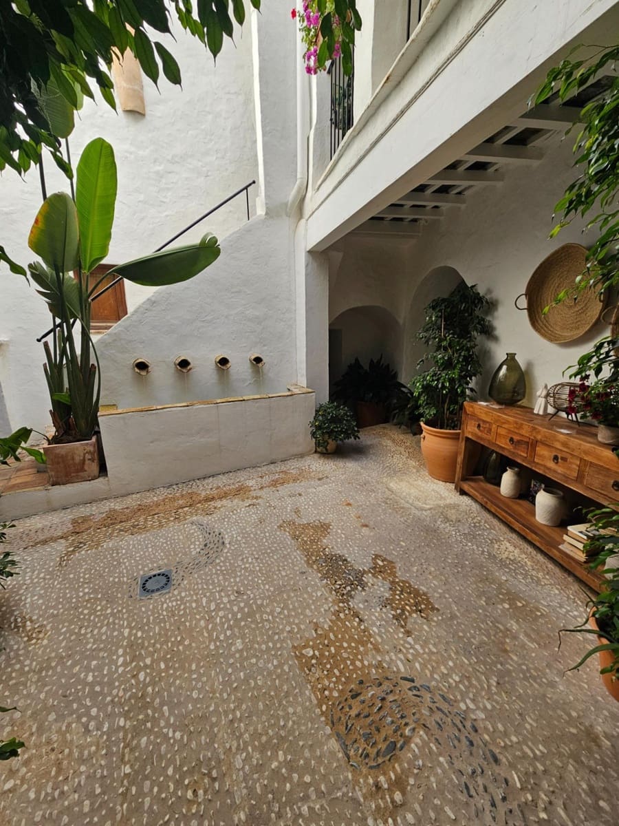 Casa de 7 habitaciones en Vejer de la Frontera en venta - 900.000 € (Ref: 9825201)