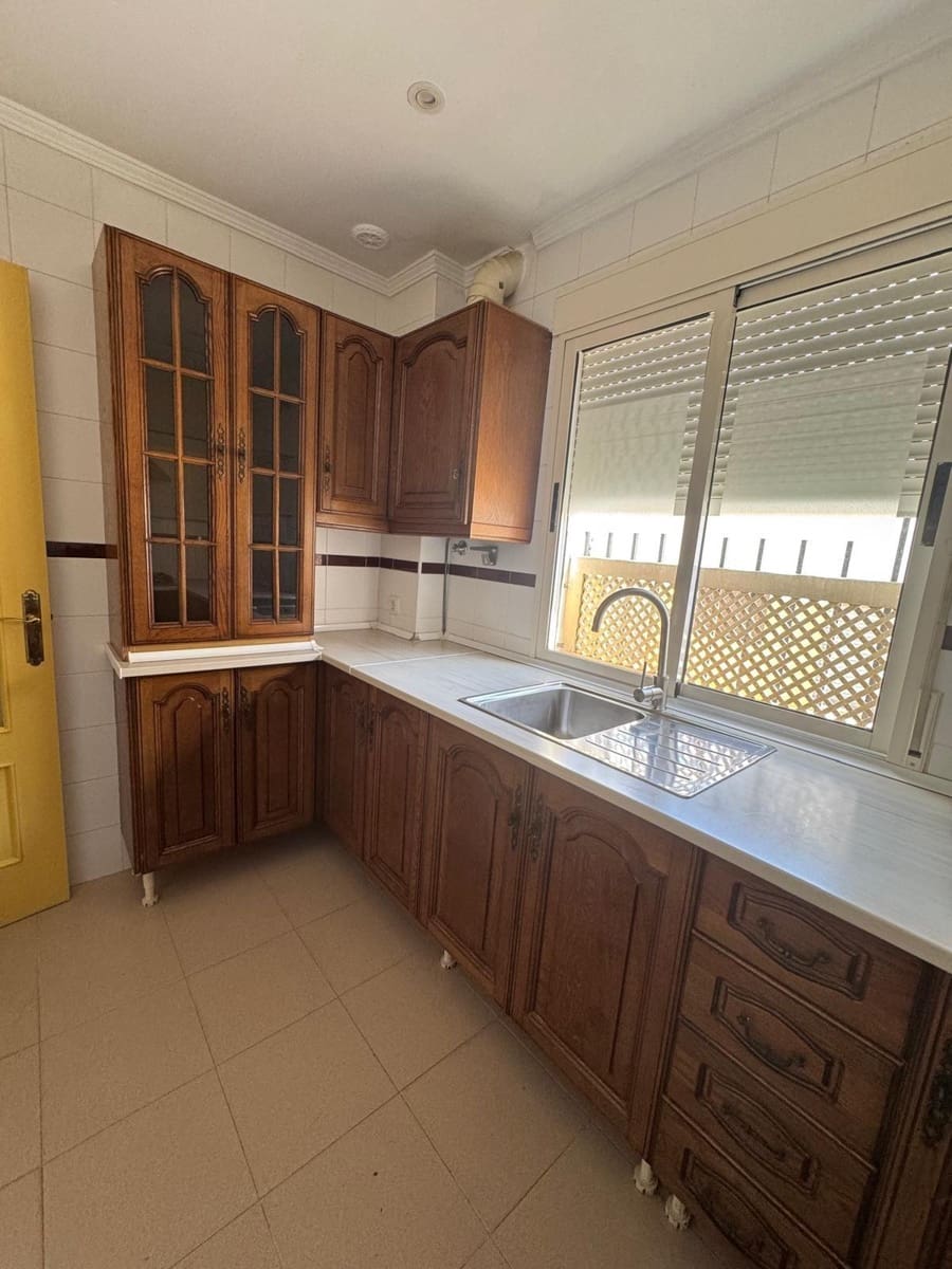 Casa de 2 habitaciones en Medina-Sidonia en alquiler - 650 € (Ref: 9825202)
