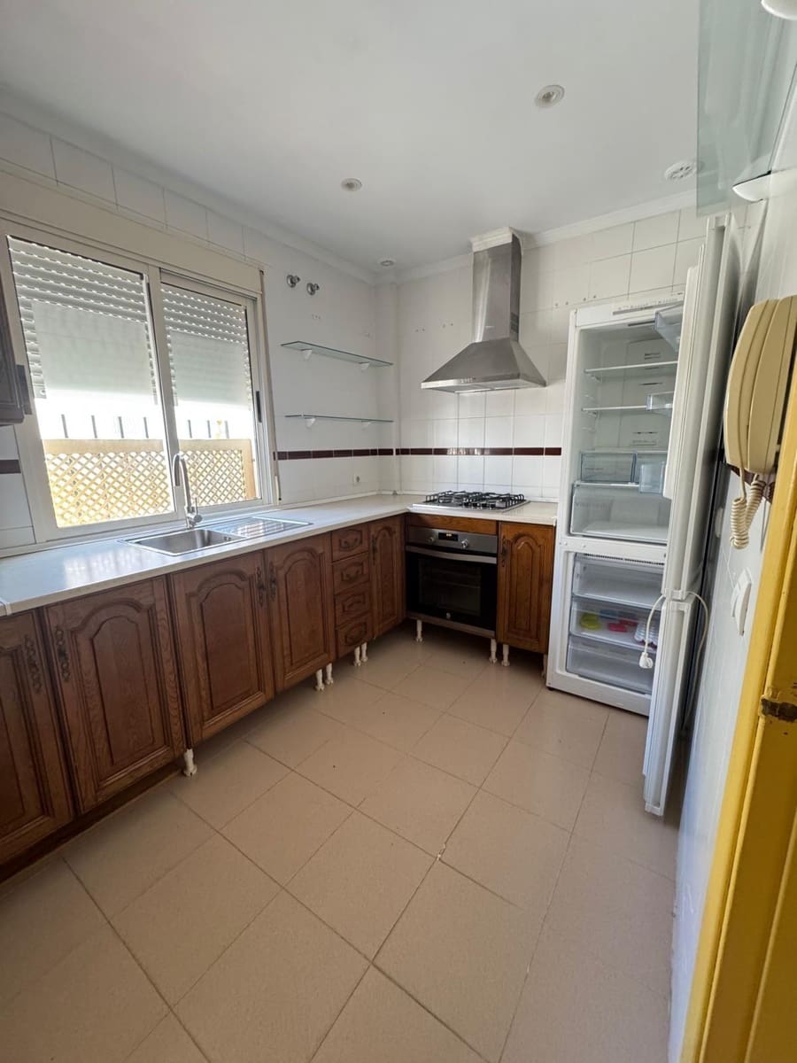 Casa de 2 habitaciones en Medina-Sidonia en alquiler - 650 € (Ref: 9825202)