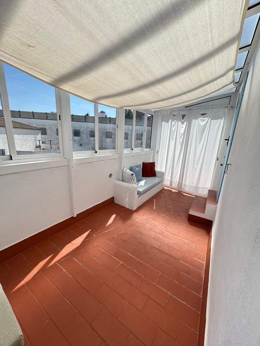 Casa de 2 habitaciones en Medina-Sidonia en alquiler - 650 € (Ref: 9825202)