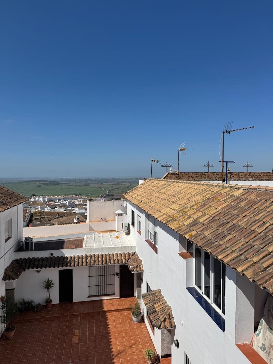 Casa de 2 habitaciones en Medina-Sidonia en alquiler - 650 € (Ref: 9825202)