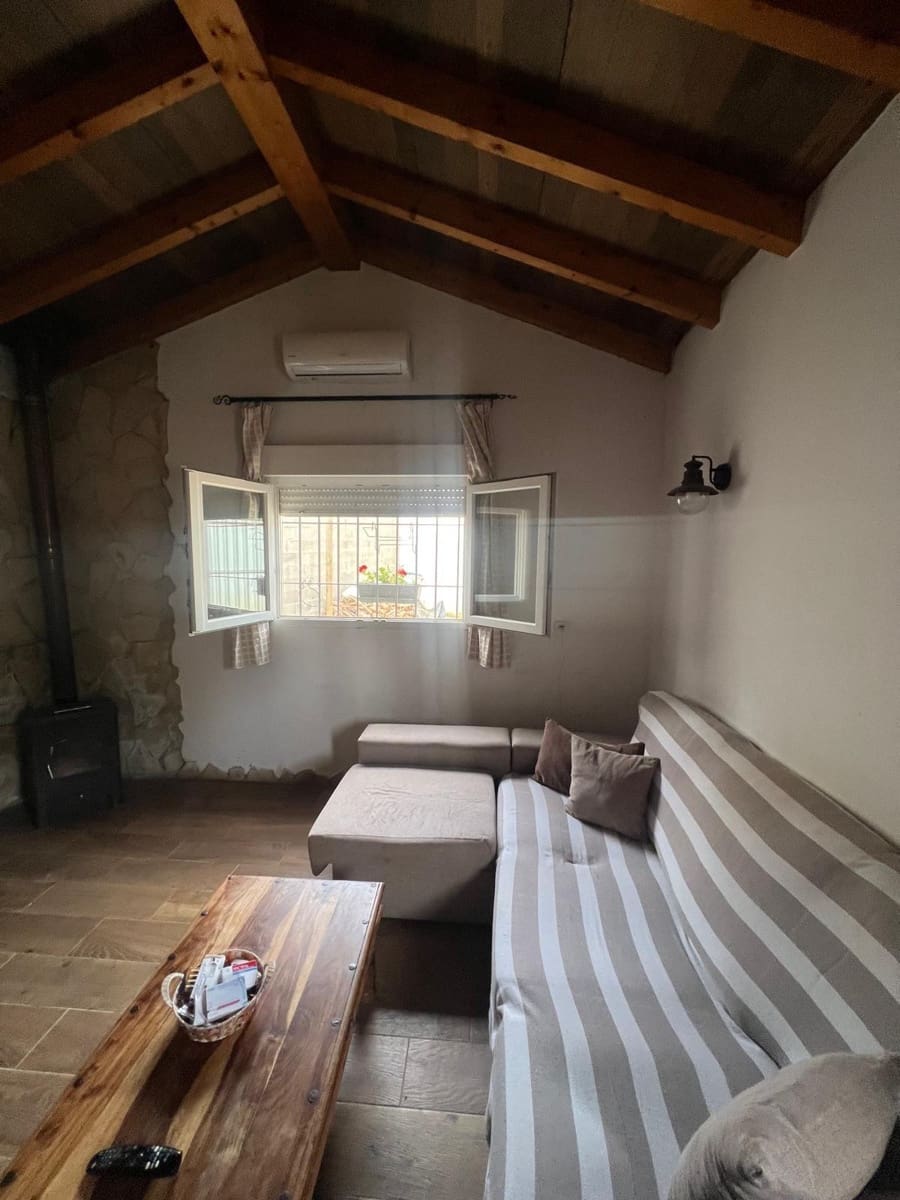 6 bedroom Finca/Country House for sale in Vejer de la Frontera with pool - € 350,000 (Ref: 9829039)