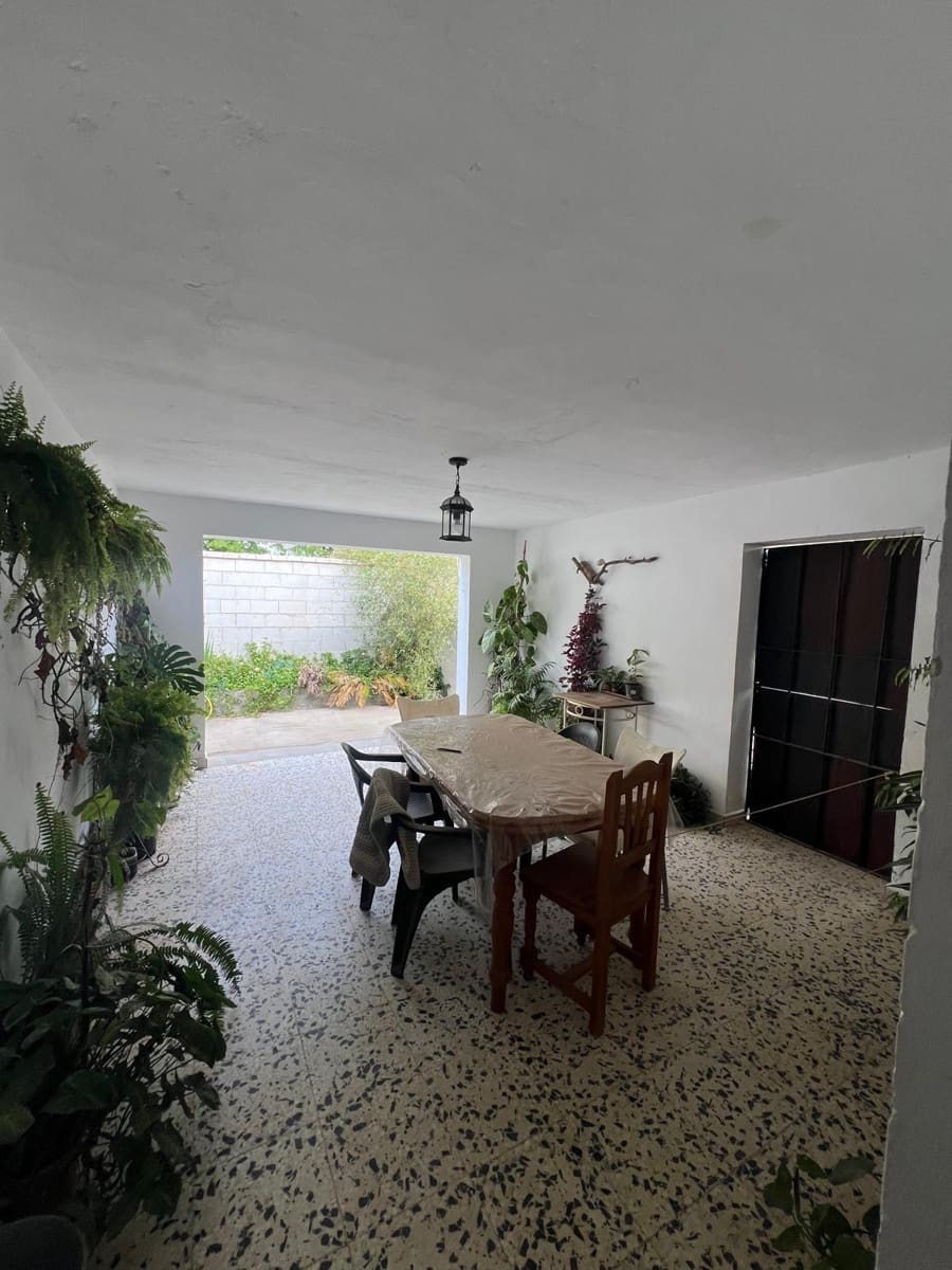 6 bedroom Finca/Country House for sale in Vejer de la Frontera with pool - € 350,000 (Ref: 9829039)