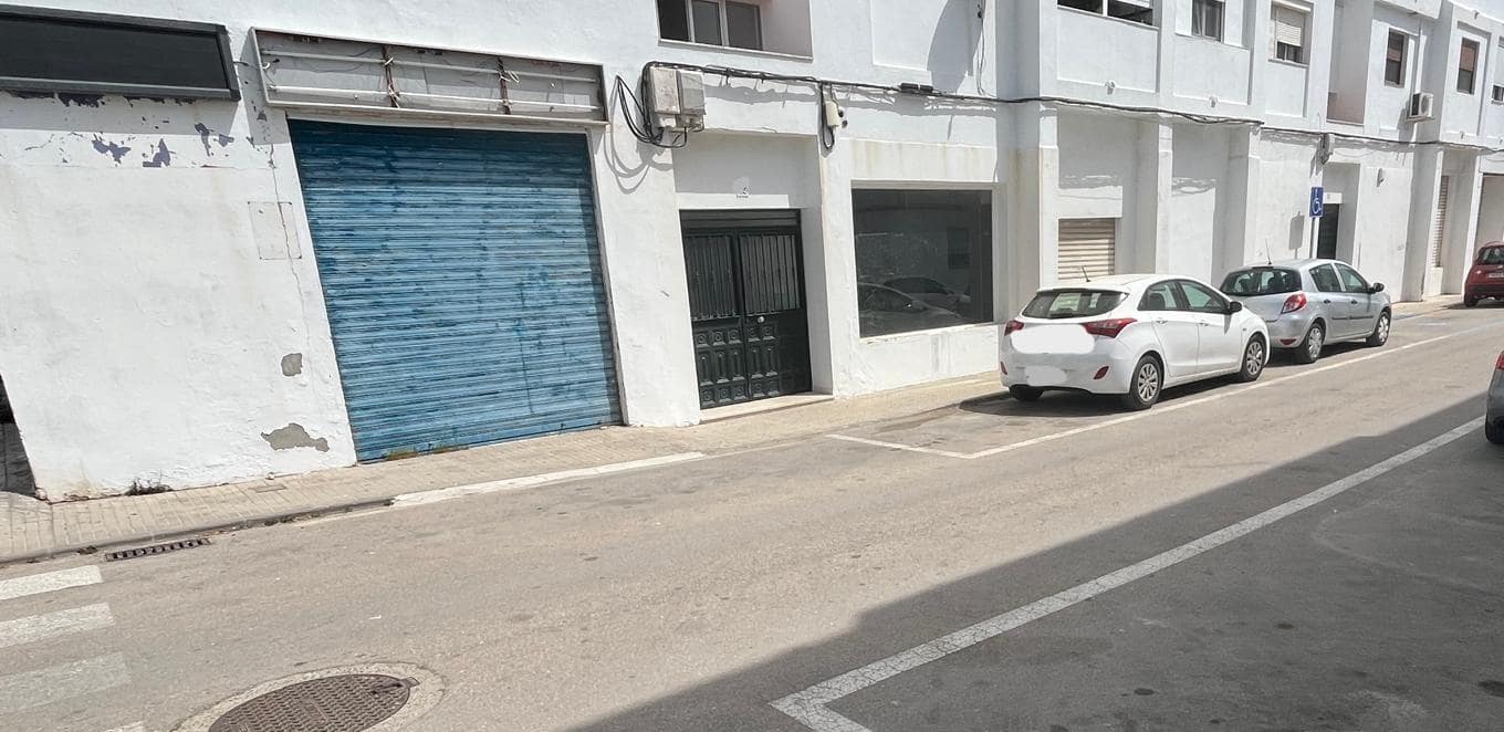 Garage for sale in Barbate - € 30,000 (Ref: 9831308)