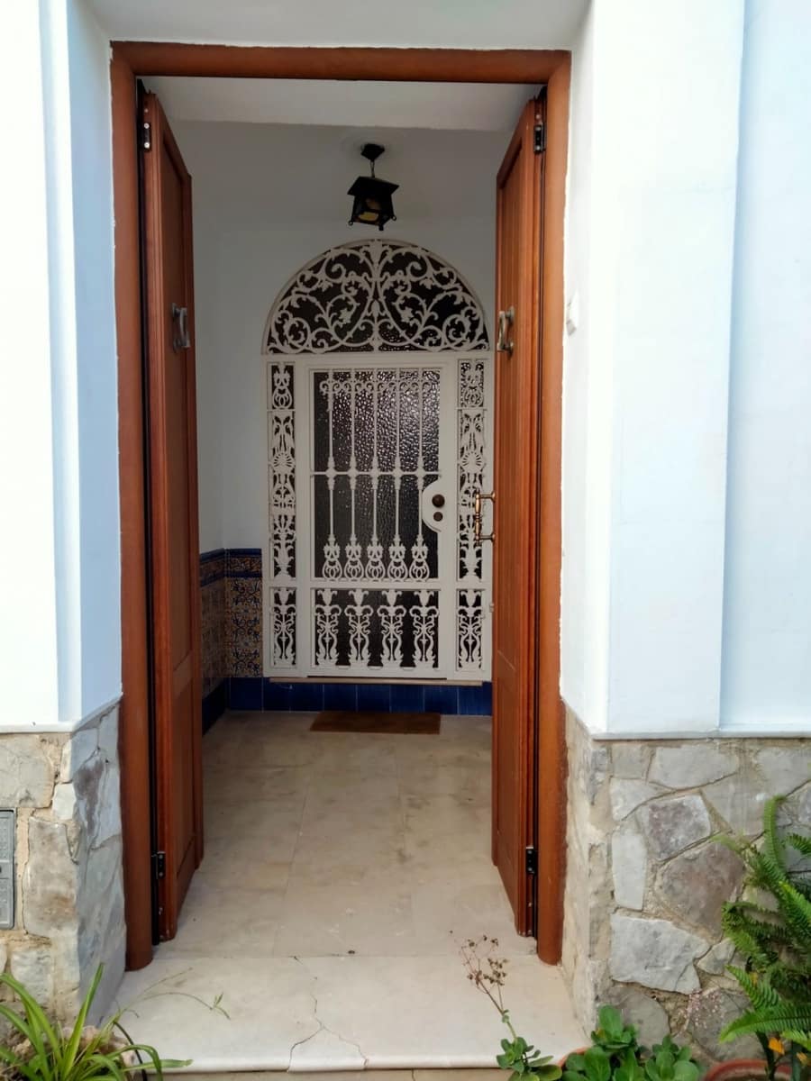 4 makuuhuone Omakotitalo myytävänä paikassa Medina-Sidonia - 245 000 € (Ref: 9833604)