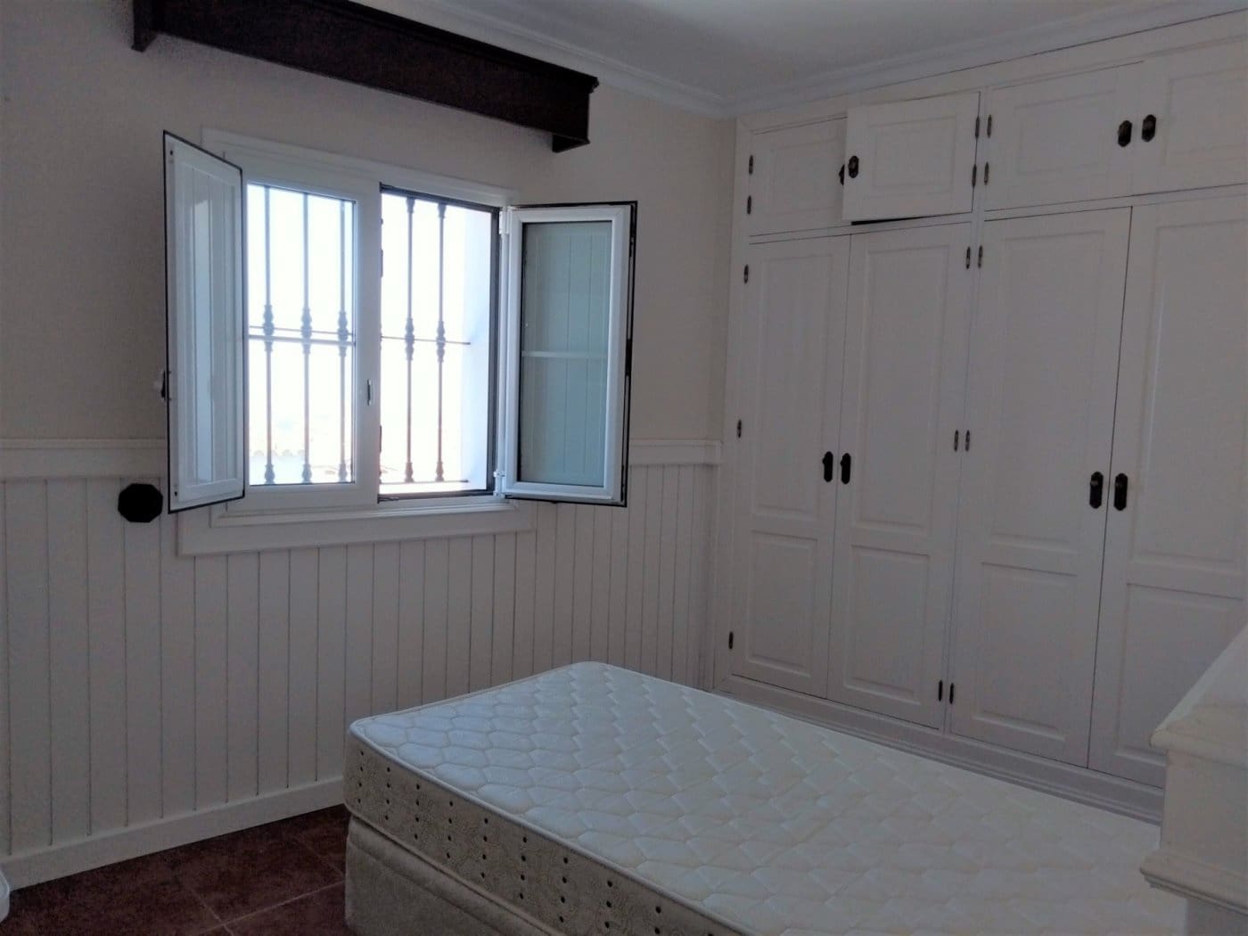 4 makuuhuone Omakotitalo myytävänä paikassa Medina-Sidonia - 245 000 € (Ref: 9833604)
