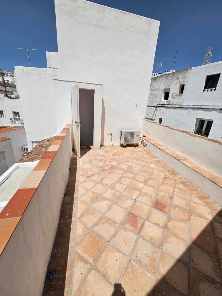 3 bedroom Townhouse for sale in Vejer de la Frontera - € 305,000 (Ref: 9839175)