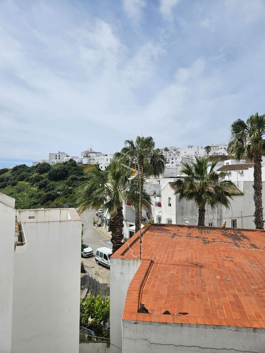 3 bedroom Townhouse for sale in Vejer de la Frontera - € 305,000 (Ref: 9839175)