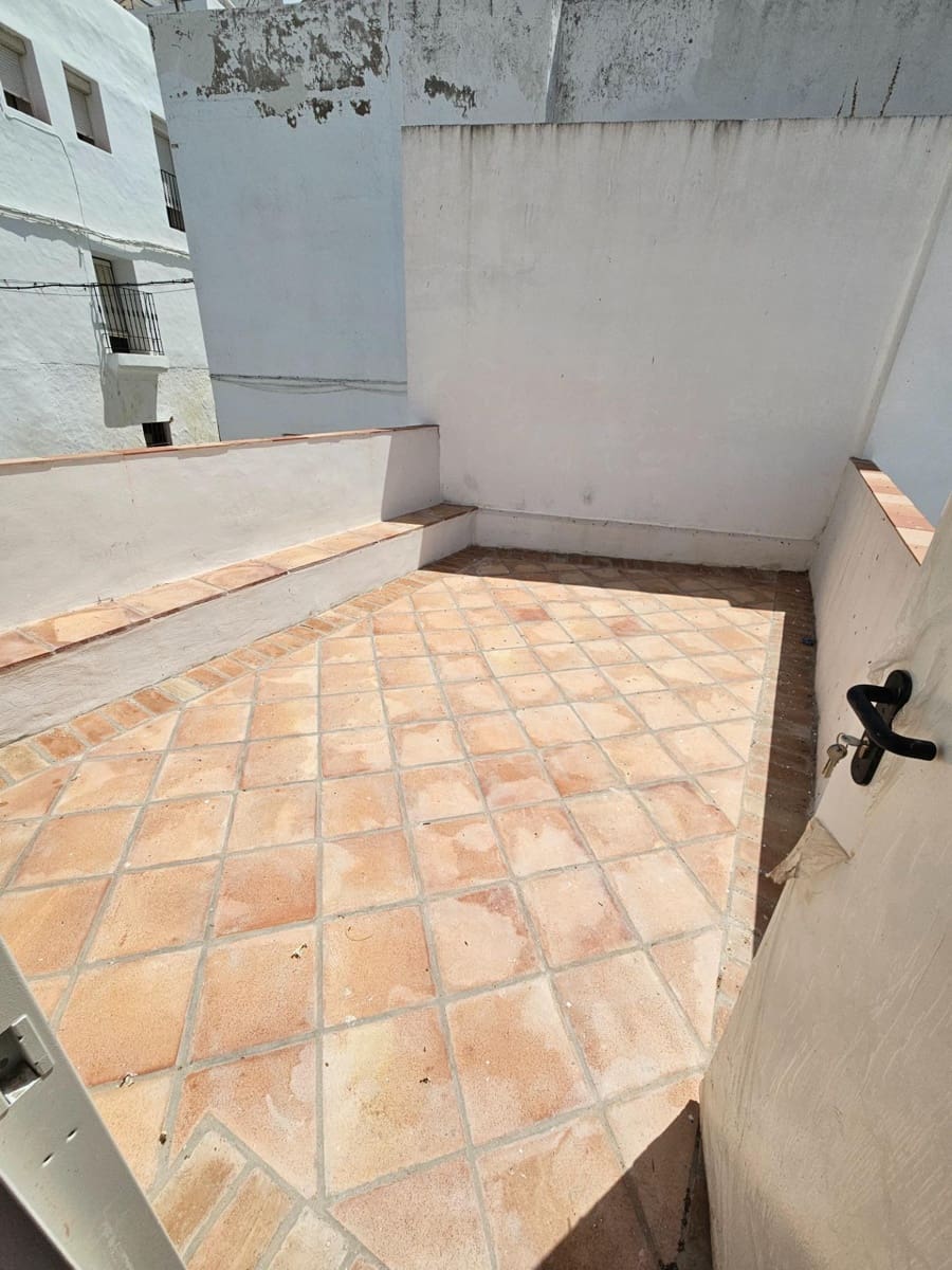 3 bedroom Townhouse for sale in Vejer de la Frontera - € 305,000 (Ref: 9839175)