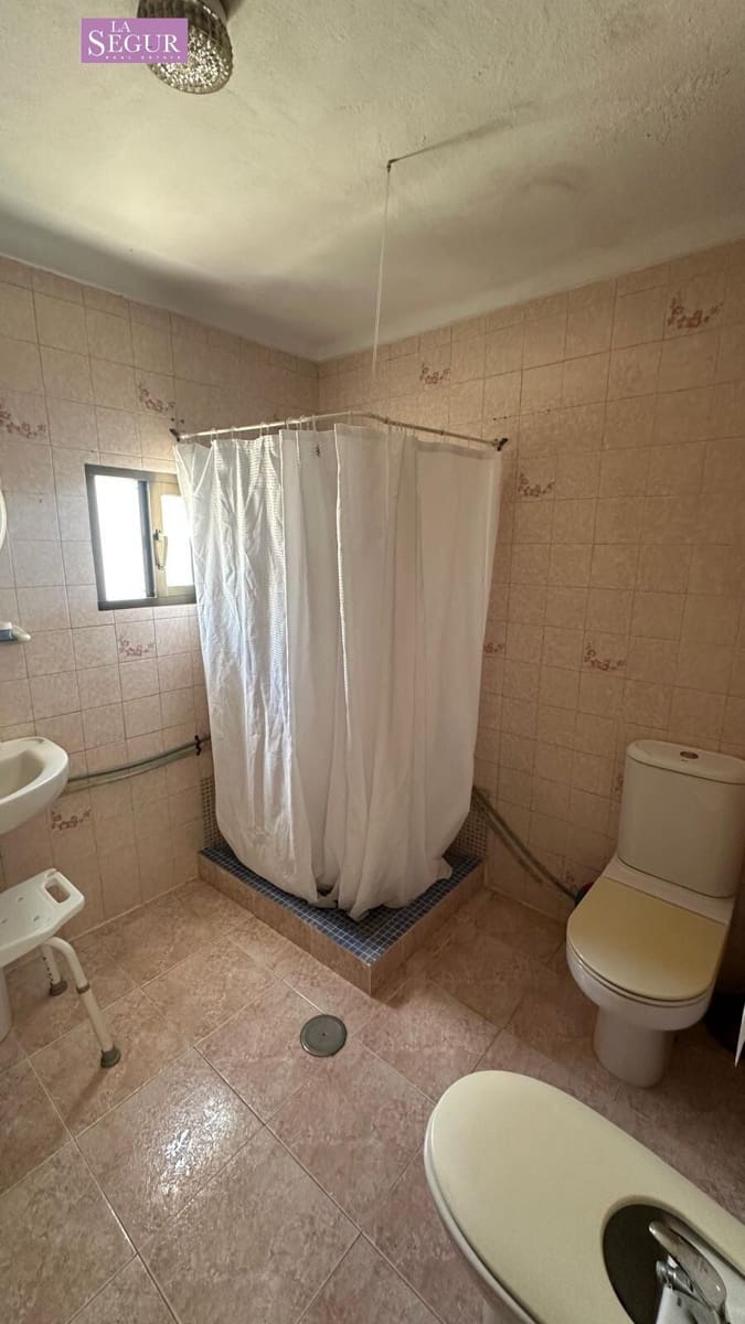 3 sypialnia Finka/Dom wiejski na sprzedaż w Conil de la Frontera - 200 000 € (Ref: 9846182)