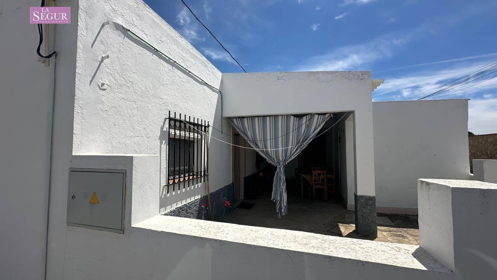 3 sypialnia Finka/Dom wiejski na sprzedaż w Conil de la Frontera - 200 000 € (Ref: 9846182)