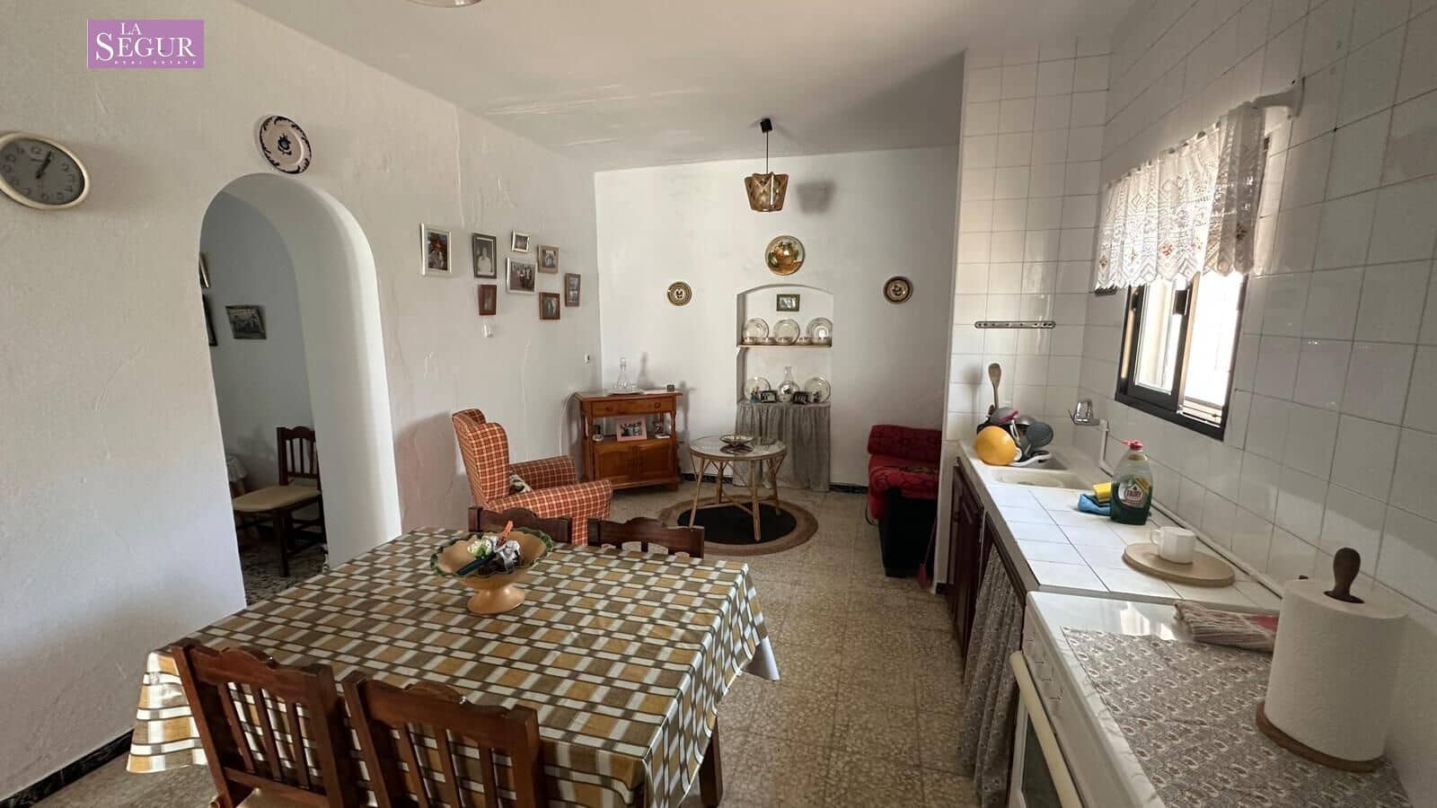 3 sypialnia Finka/Dom wiejski na sprzedaż w Conil de la Frontera - 200 000 € (Ref: 9846182)