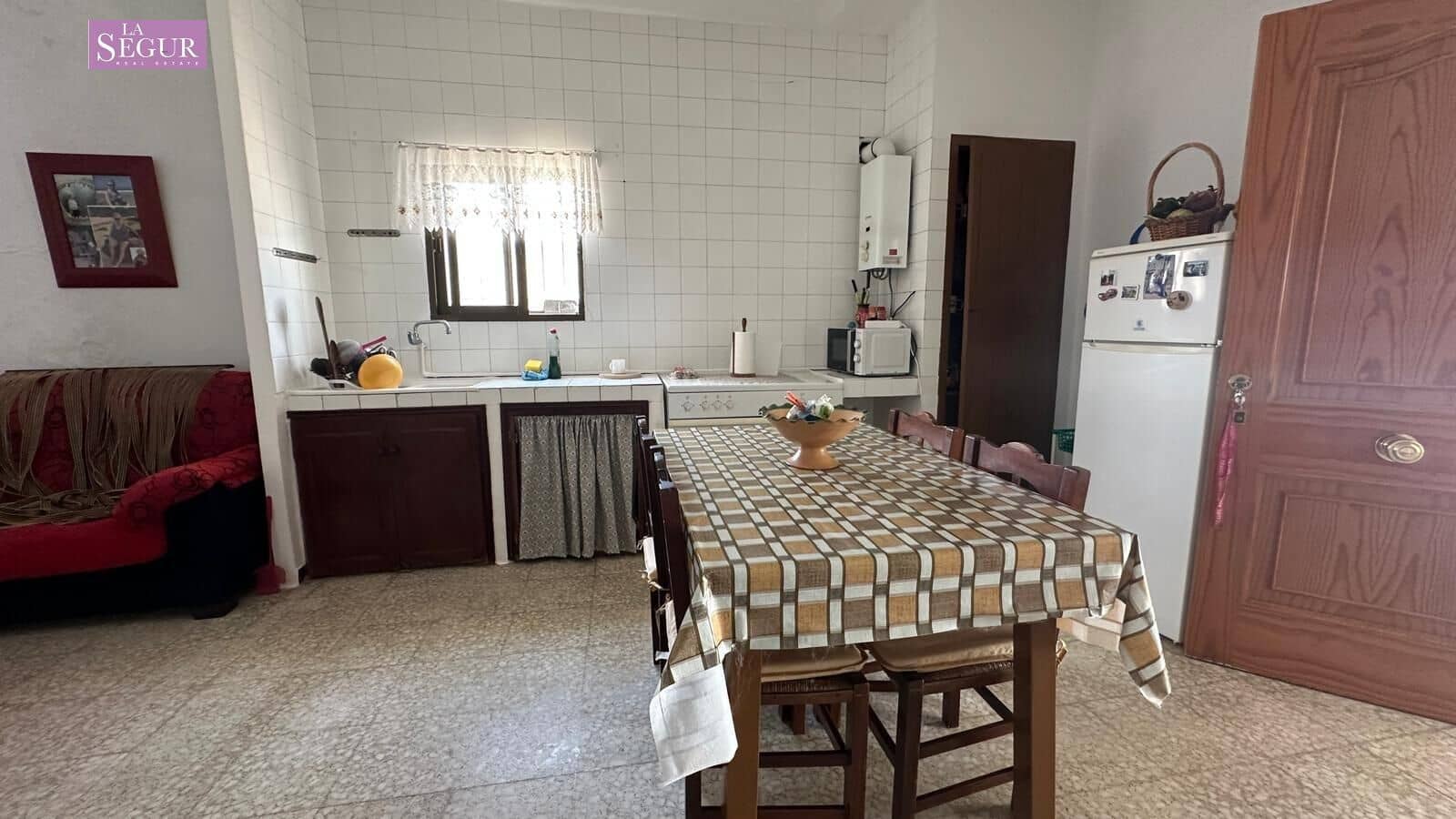 3 sypialnia Finka/Dom wiejski na sprzedaż w Conil de la Frontera - 200 000 € (Ref: 9846182)