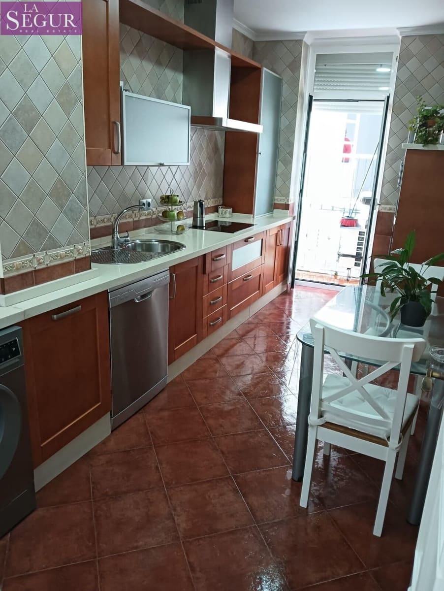 4 soverom Leilighet til salgs i Cadiz by - € 360 000 (Ref: 9861838)
