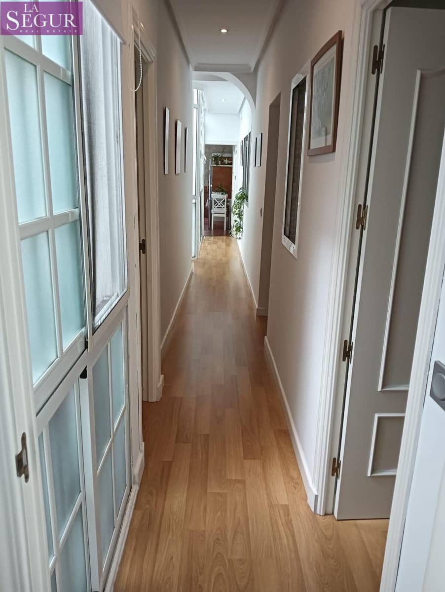 4 soverom Leilighet til salgs i Cadiz by - € 360 000 (Ref: 9861838)