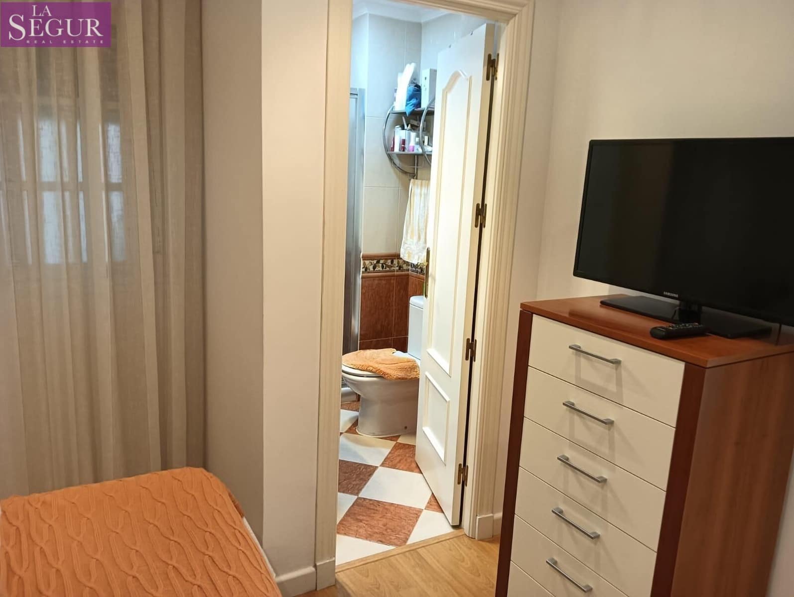 4 soverom Leilighet til salgs i Cadiz by - € 360 000 (Ref: 9861838)