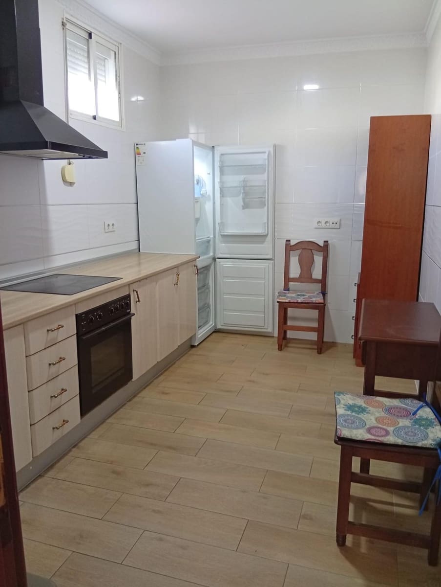 3 bedroom Apartment for sale in Medina-Sidonia - € 195,000 (Ref: 9865140)
