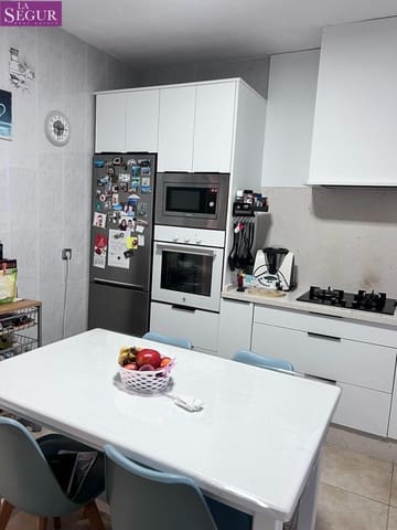 4 chambre Villa/Maison à vendre à Benalup - 200 000 € (Ref: 9865141)