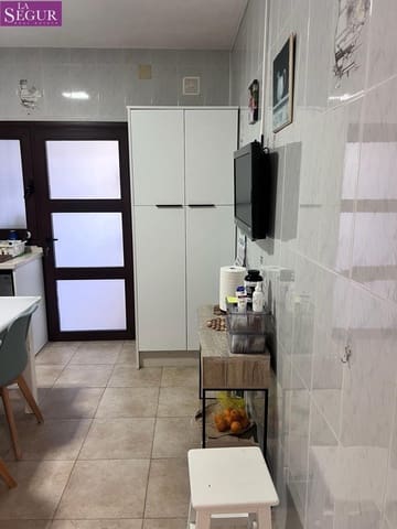 4 chambre Villa/Maison à vendre à Benalup - 200 000 € (Ref: 9865141)