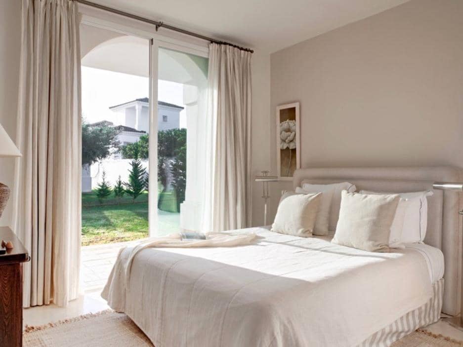6 bedroom Villa for sale in Benalup with pool - € 725,000 (Ref: 9866946)