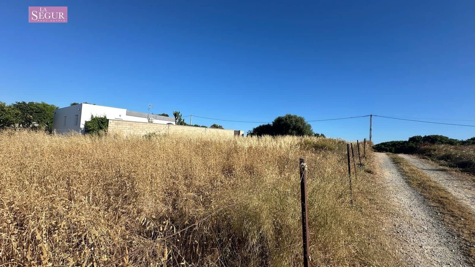 Grunde uden byggetilladelser til salg i Conil de la Frontera - € 83.000 (Ref: 9892273)