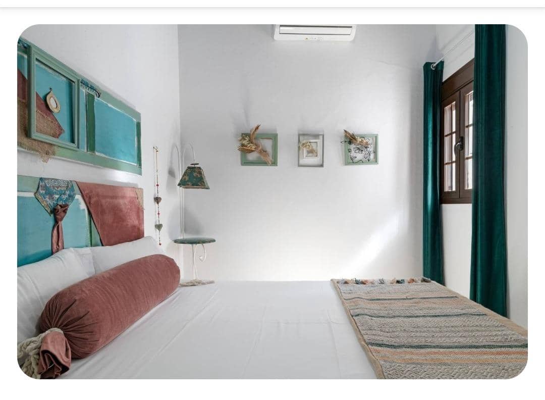 3 bedroom Apartment for sale in Vejer de la Frontera - € 270,000 (Ref: 9893802)