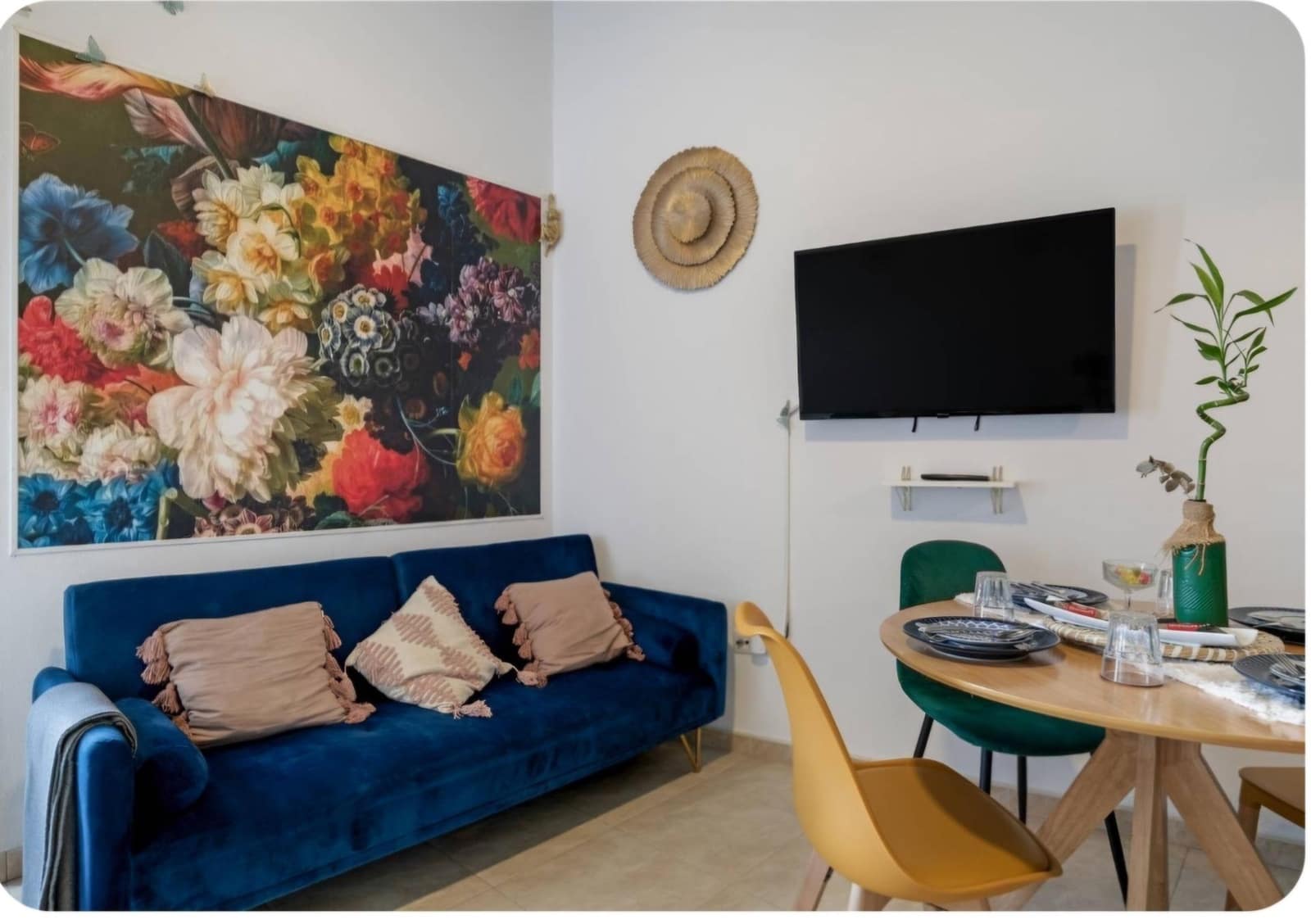 3 bedroom Apartment for sale in Vejer de la Frontera - € 270,000 (Ref: 9893802)