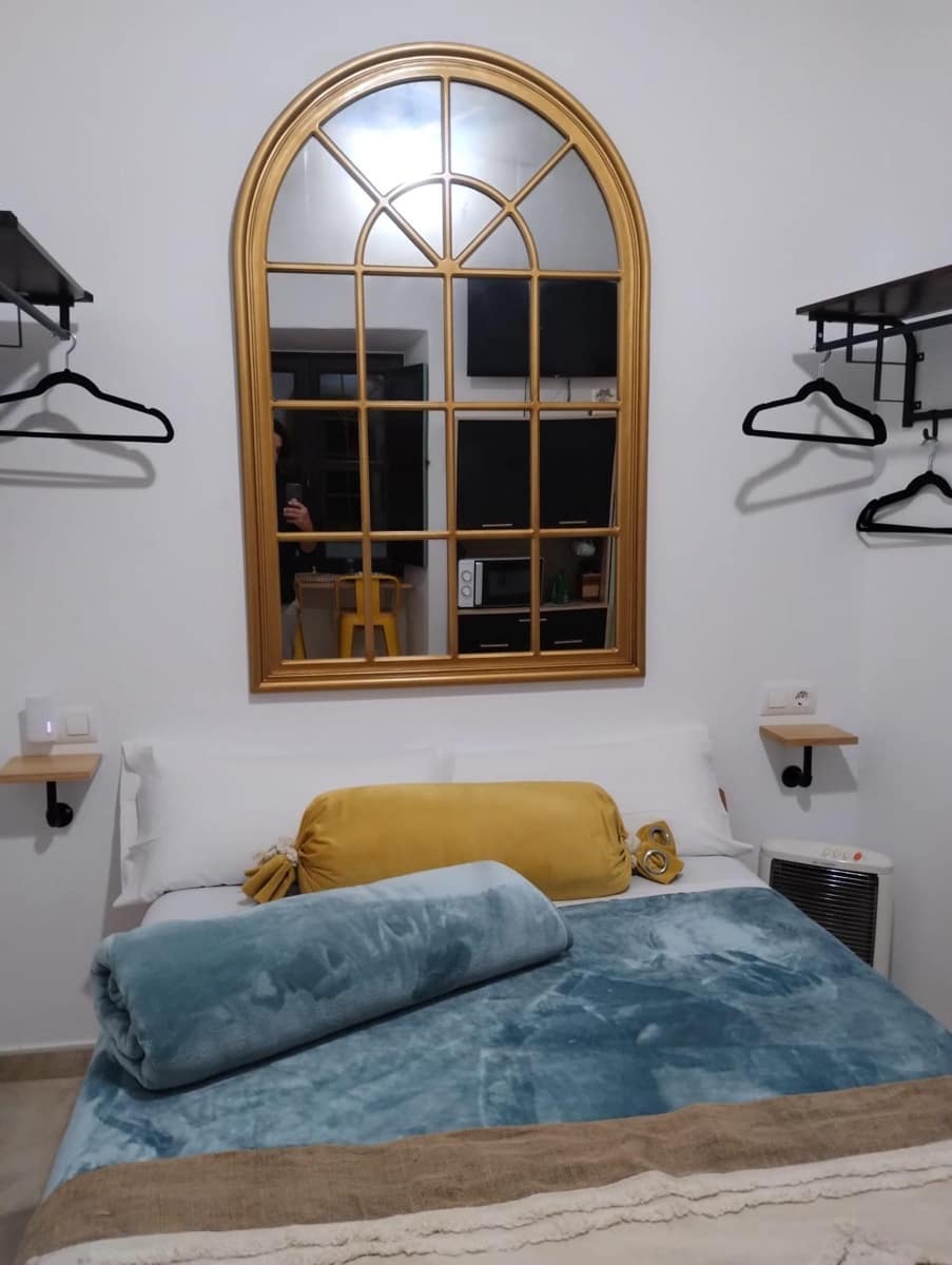 3 bedroom Apartment for sale in Vejer de la Frontera - € 270,000 (Ref: 9893802)