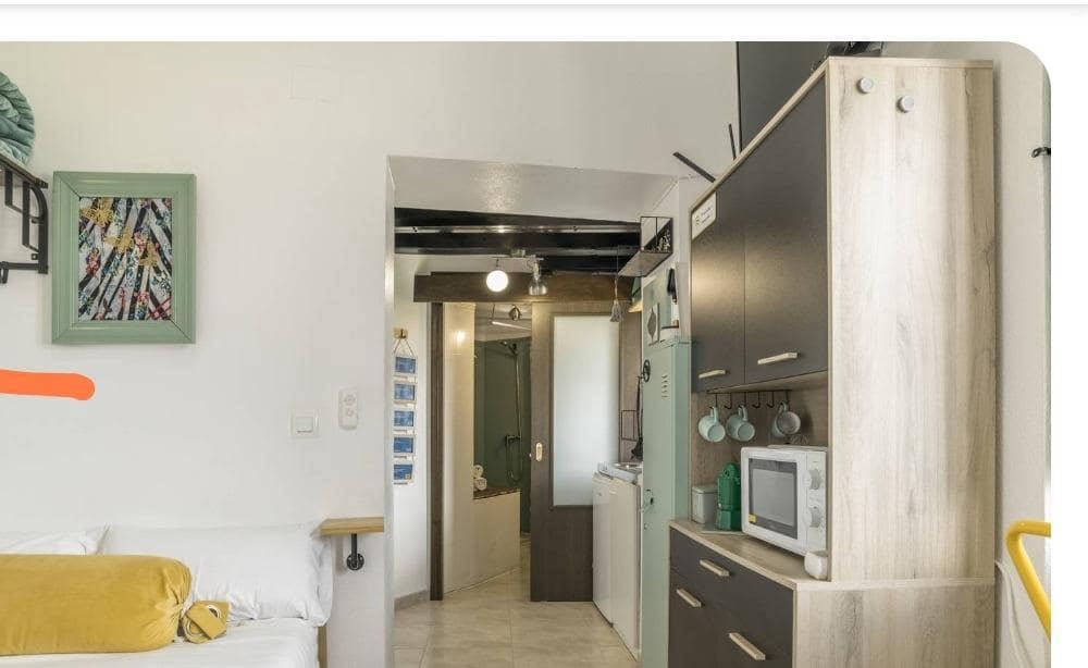 3 bedroom Apartment for sale in Vejer de la Frontera - € 270,000 (Ref: 9893802)