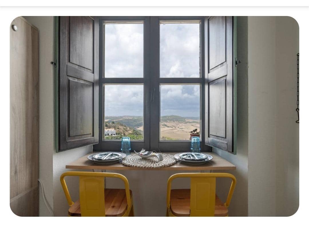 3 bedroom Apartment for sale in Vejer de la Frontera - € 270,000 (Ref: 9893802)
