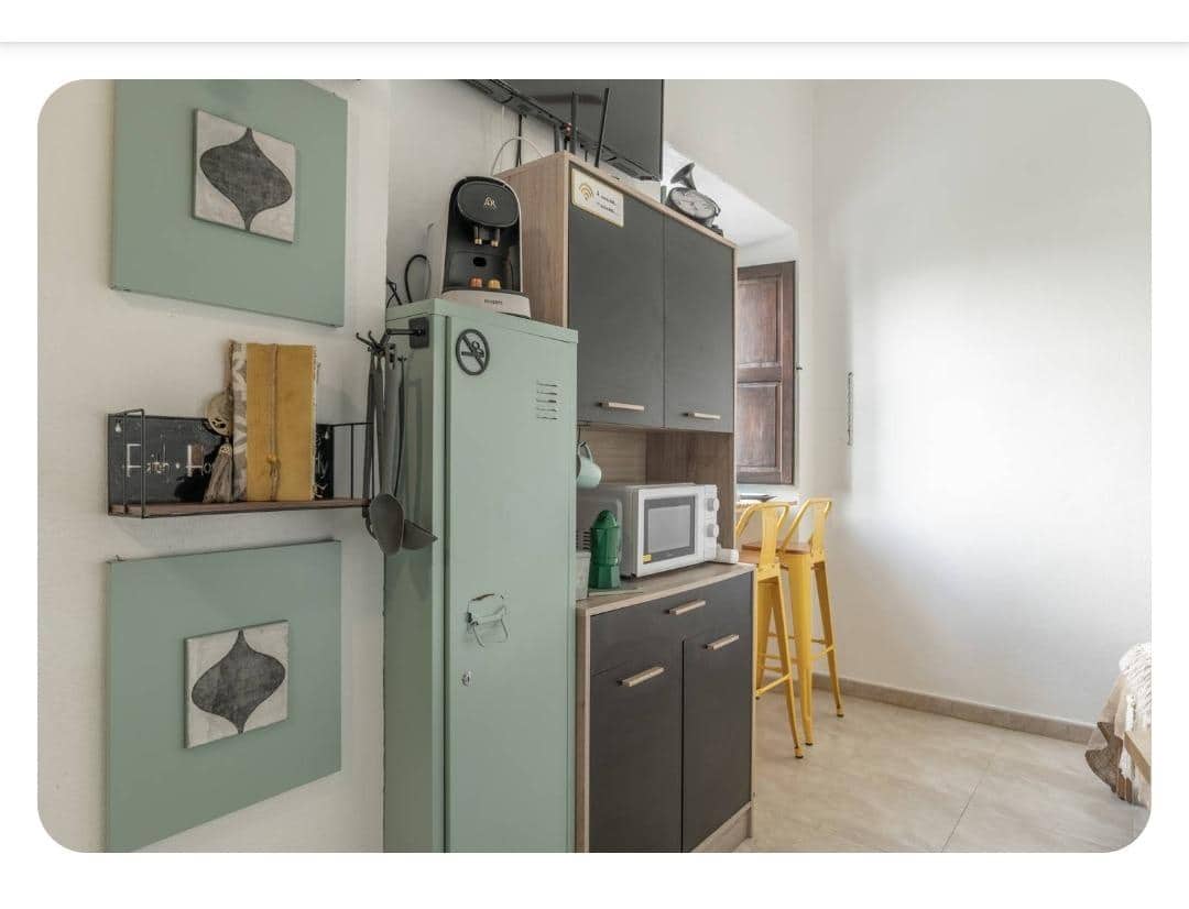 3 bedroom Apartment for sale in Vejer de la Frontera - € 270,000 (Ref: 9893802)