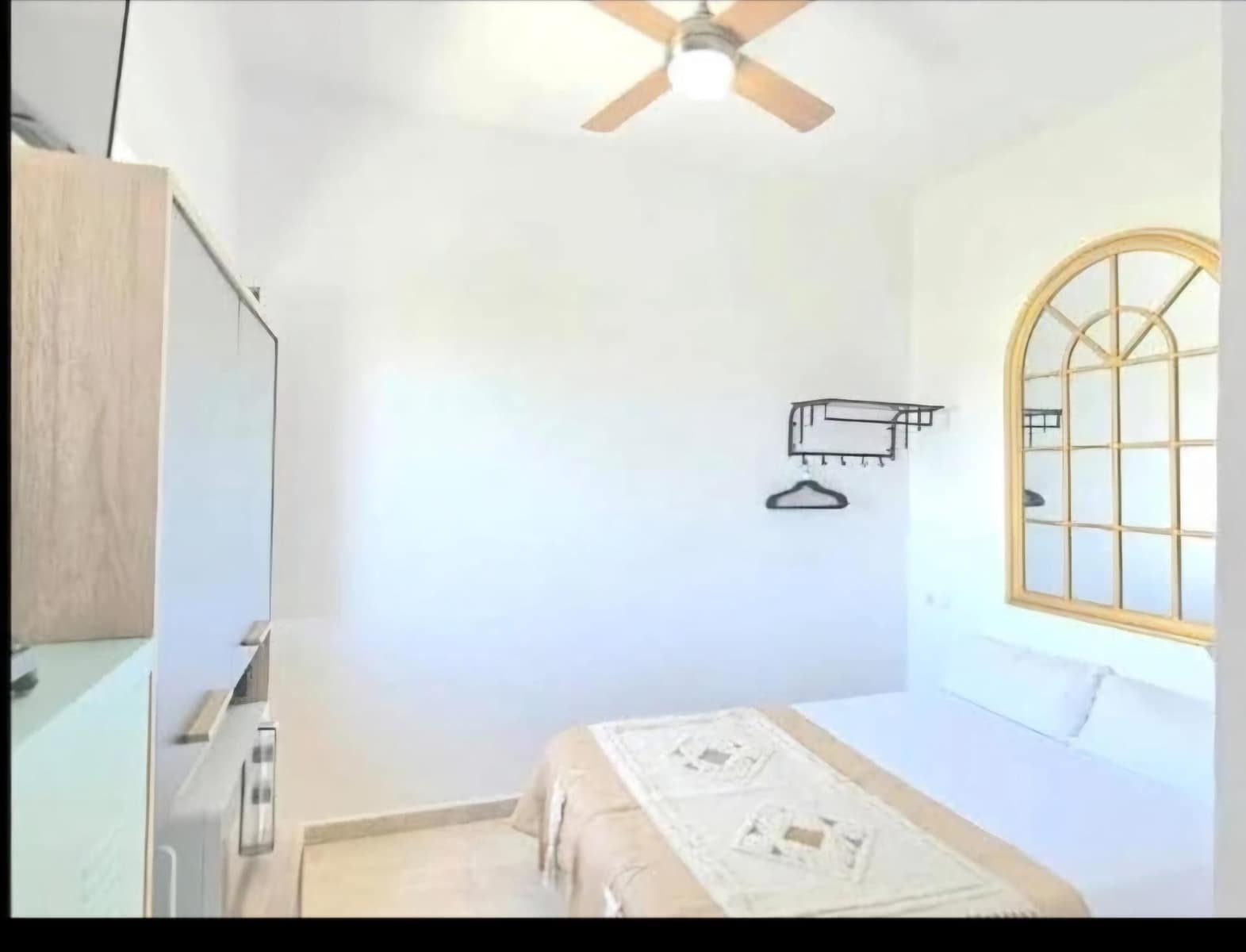 3 bedroom Apartment for sale in Vejer de la Frontera - € 270,000 (Ref: 9893802)